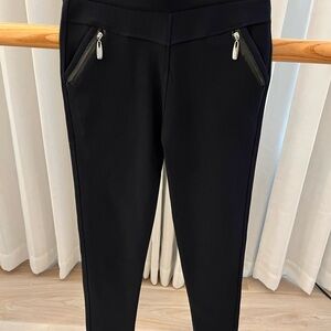 Coco + Carmen Black Leggings with Zipper Accents